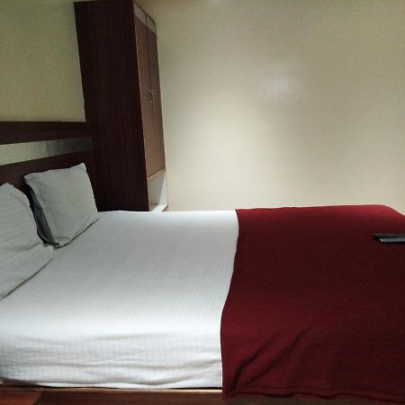 Hotel Adarsh Residency Tirupati Eksteriør bilde