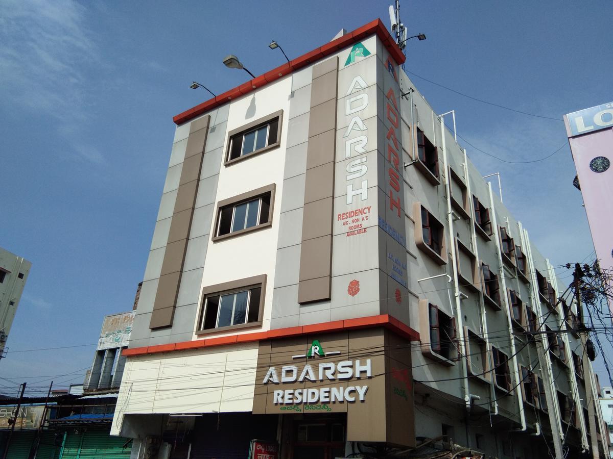 Hotel Adarsh Residency Tirupati Eksteriør bilde