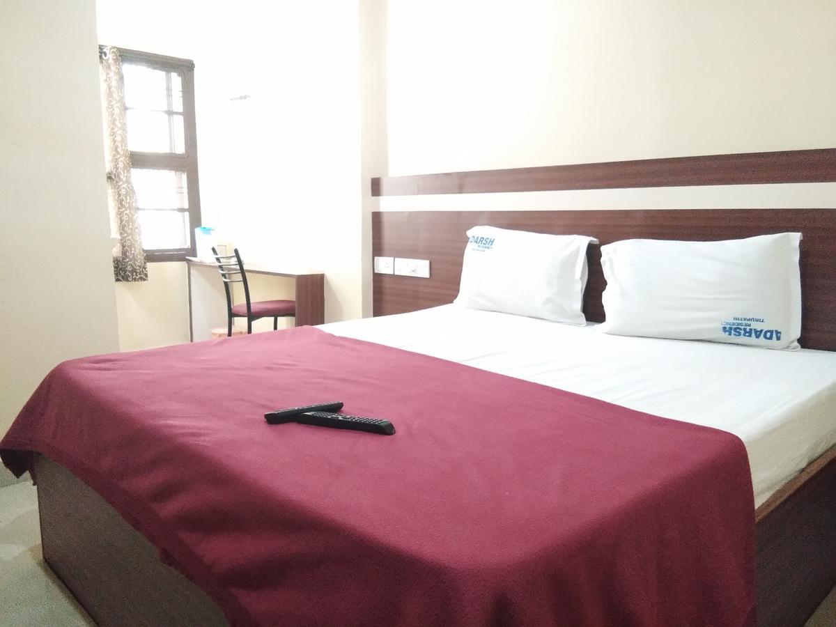 Hotel Adarsh Residency Tirupati Eksteriør bilde